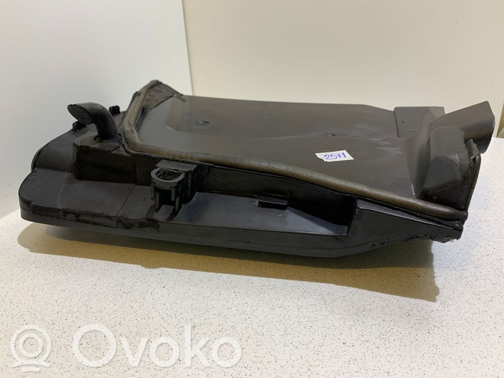 BMW 5 E39 Air filter box 