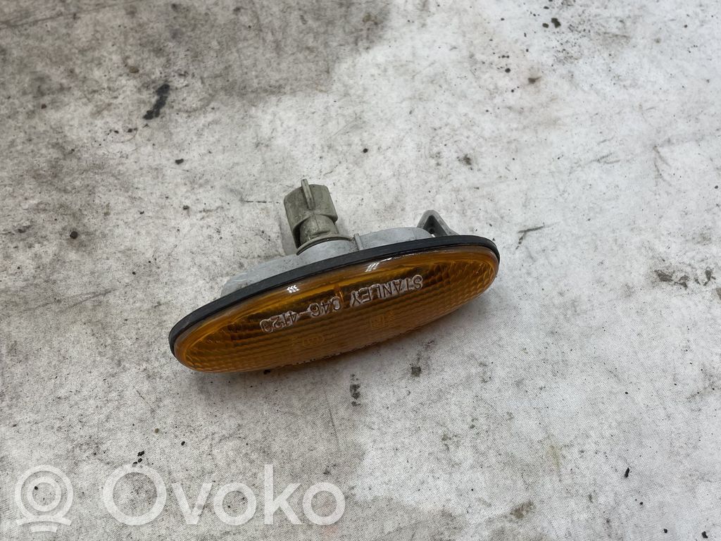 Mazda 323 Front fender indicator light 