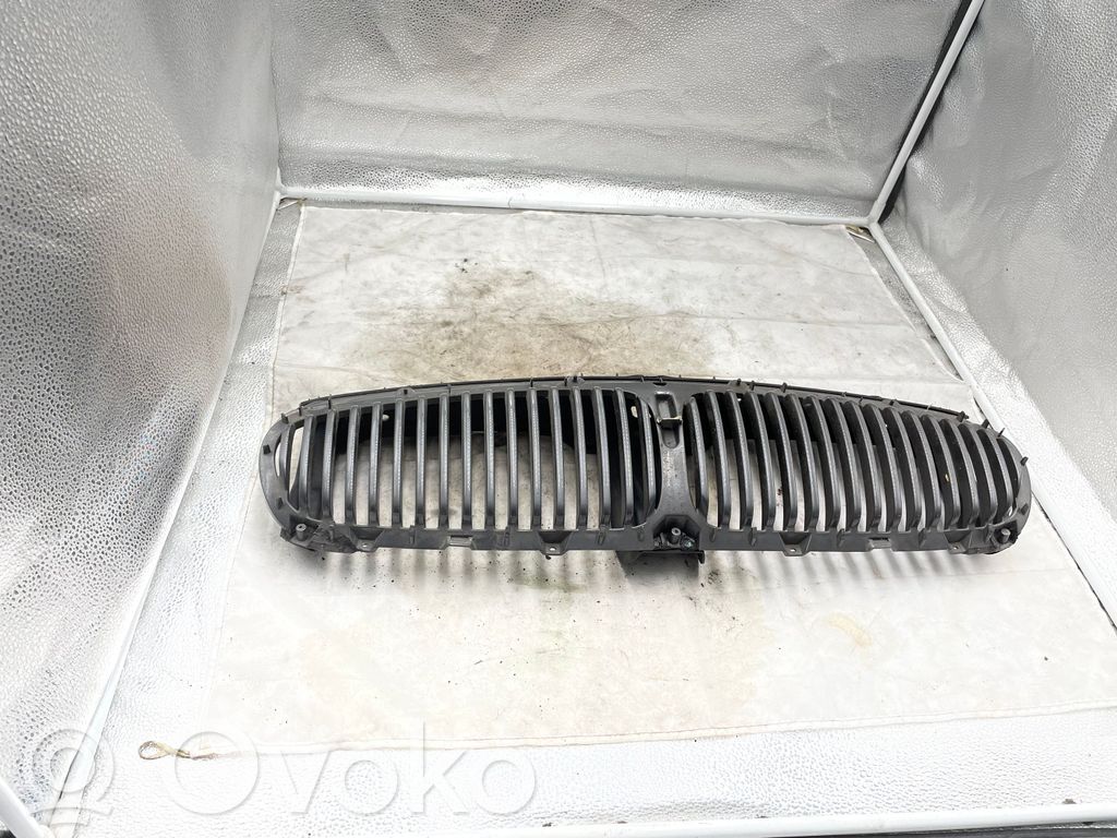 Jaguar X-Type Front bumper upper radiator grill 