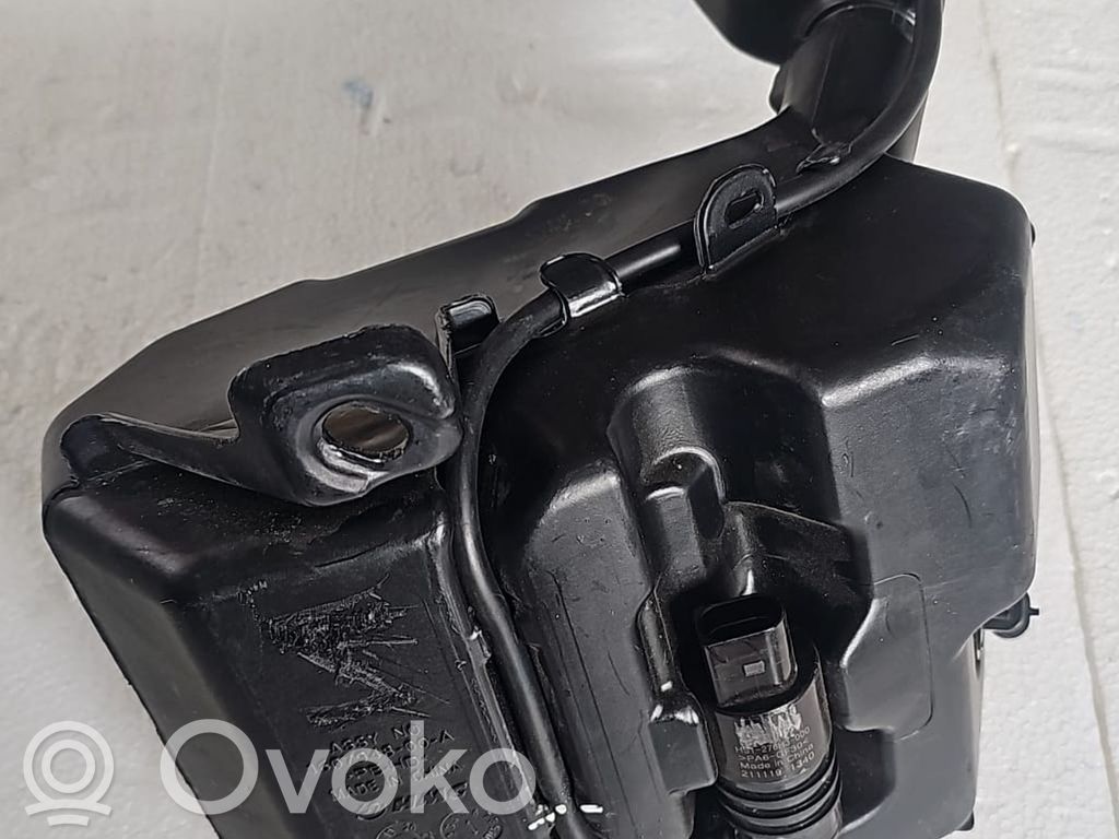 Tesla Model Y Logu šķidruma tvertne 