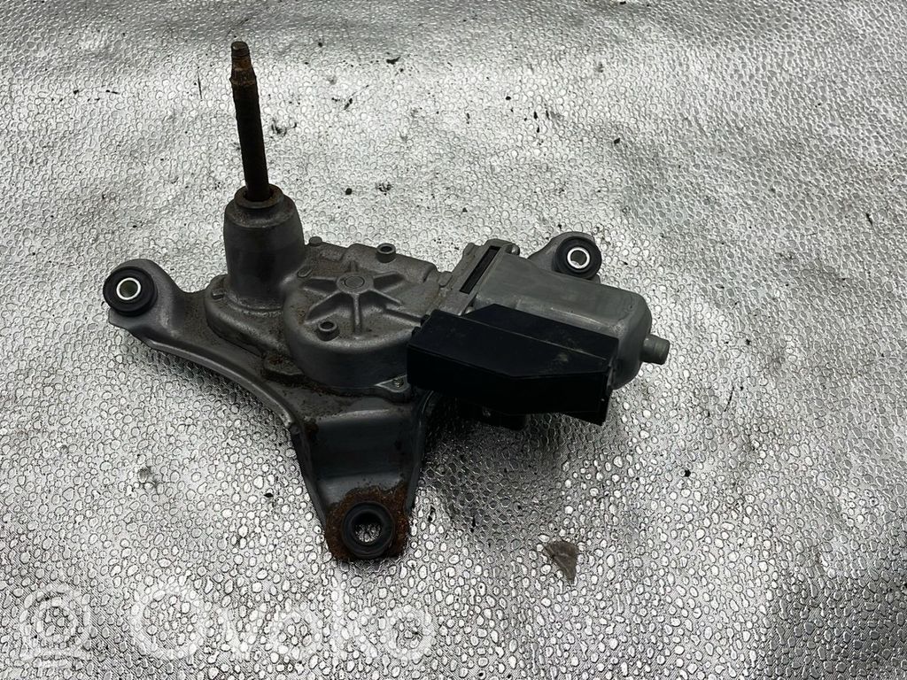 Toyota Auris 150 Silniczek wycieraczki szyby tylnej 