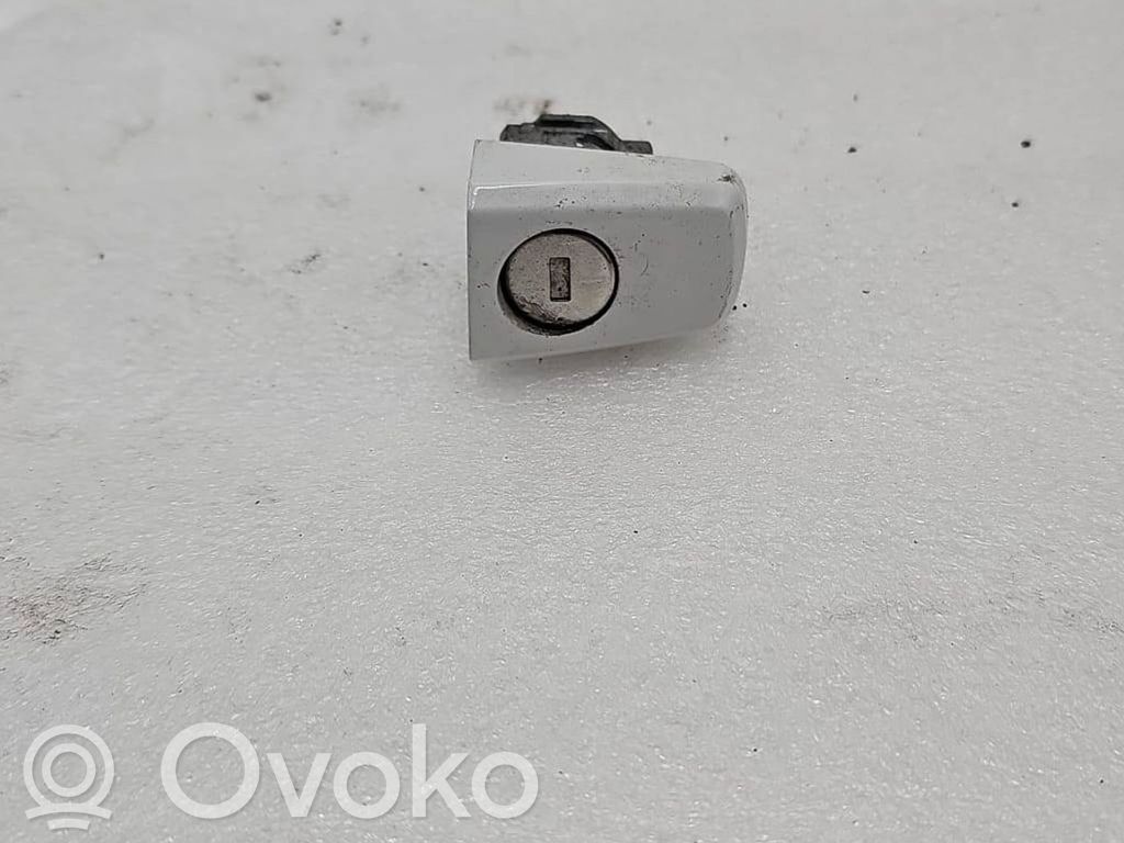 Wkładka zamka drzwi przednich   N0503740,N0503740,432003
