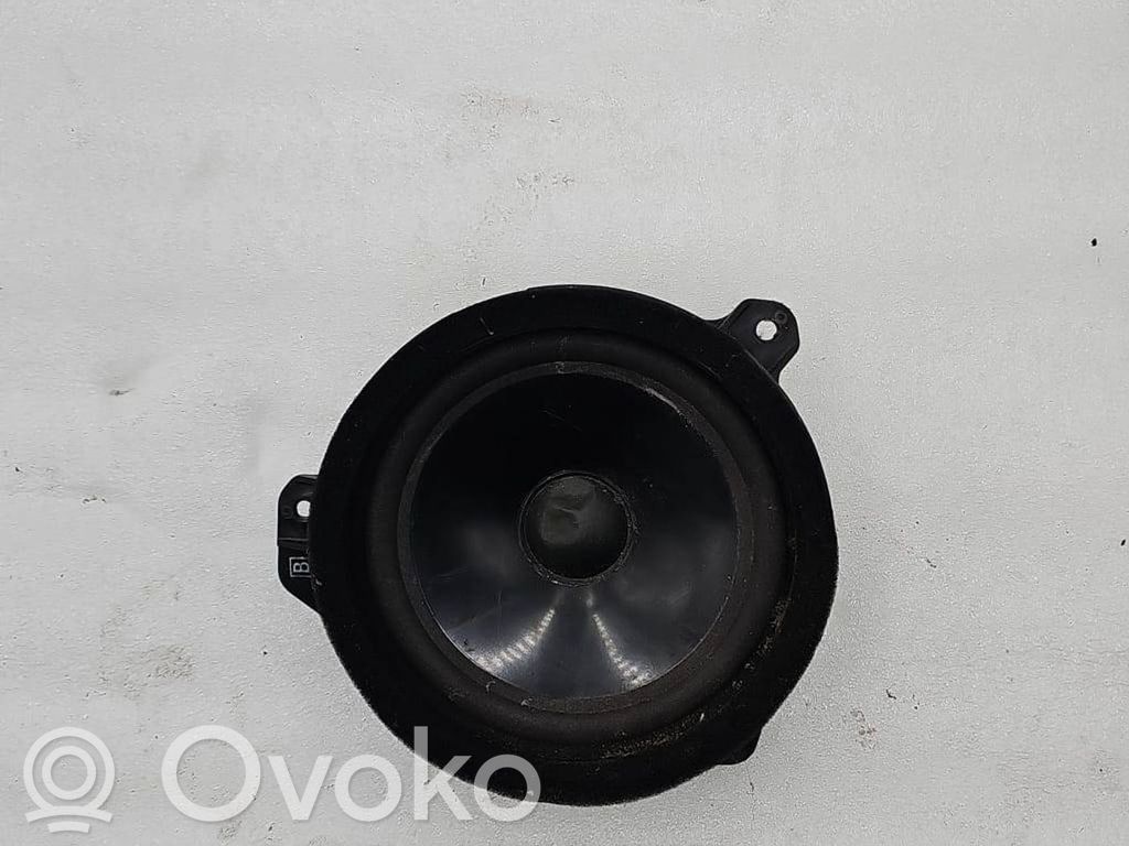 Subaru Forester SH Altavoz de la puerta delantera 