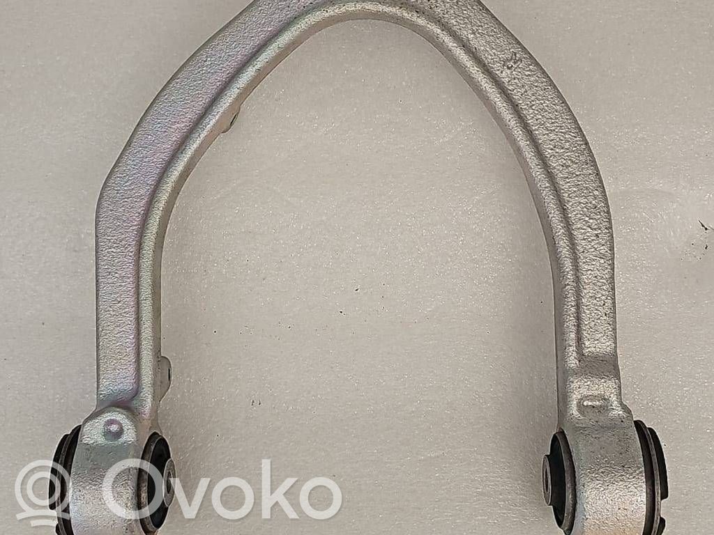 Tesla Model 3 Svirtis U formos 