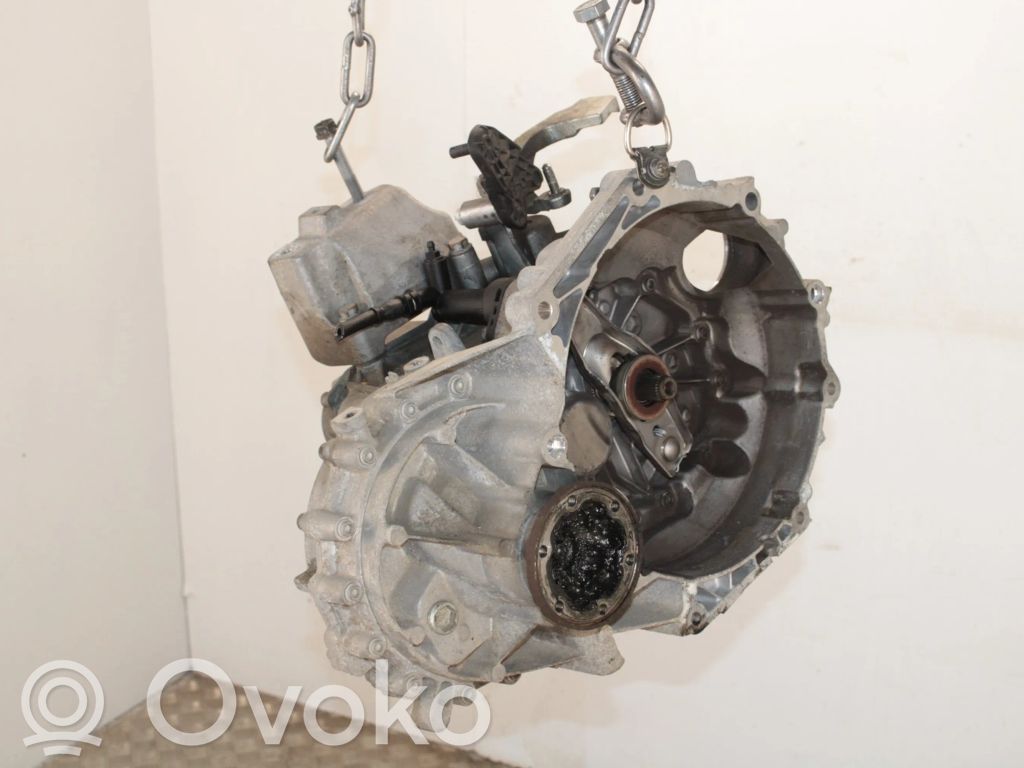 Volkswagen Golf VII Manualna 5-biegowa skrzynia biegów 