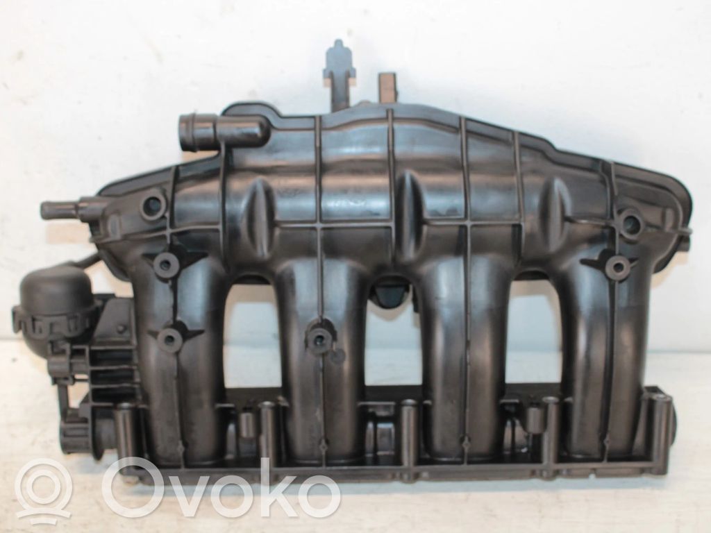 Skoda Superb B6 (3T) Intake manifold 