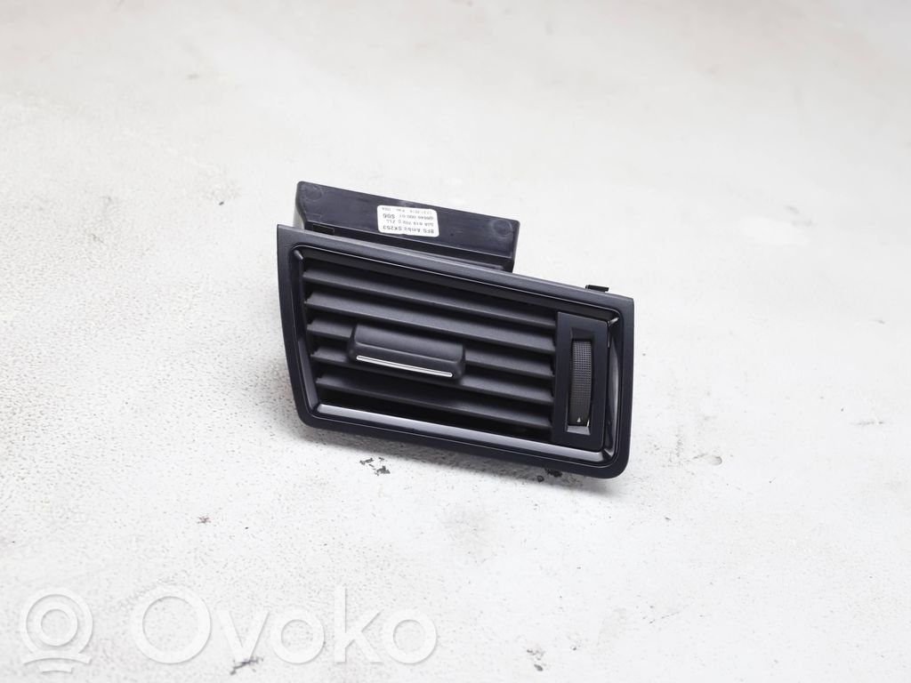 Skoda Rapid (NH) Boczna kratka nawiewu deski rozdzielczej 