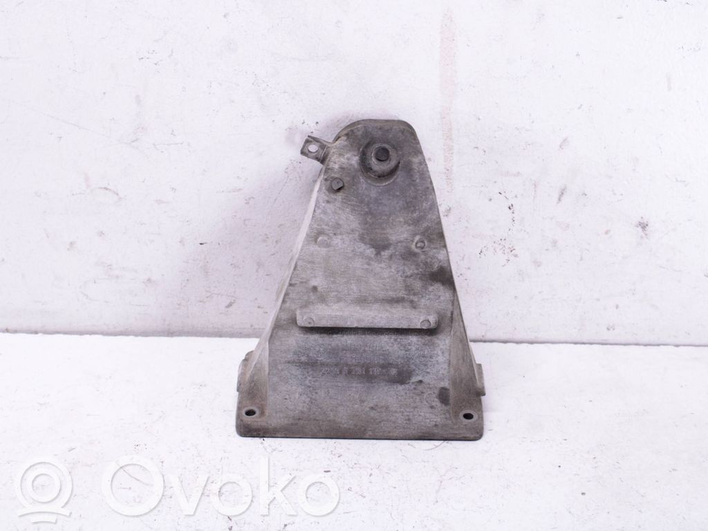 BMW 5 E60 E61 Engine mounting bracket 