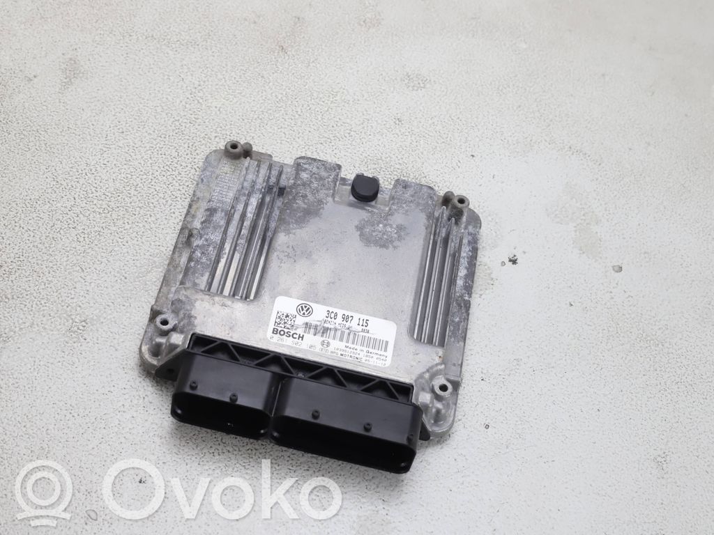 Engine control unit/module   3C0907115,1039S12924,0261S02105