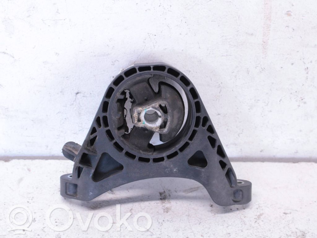 Chevrolet Malibu Engine mount bracket 