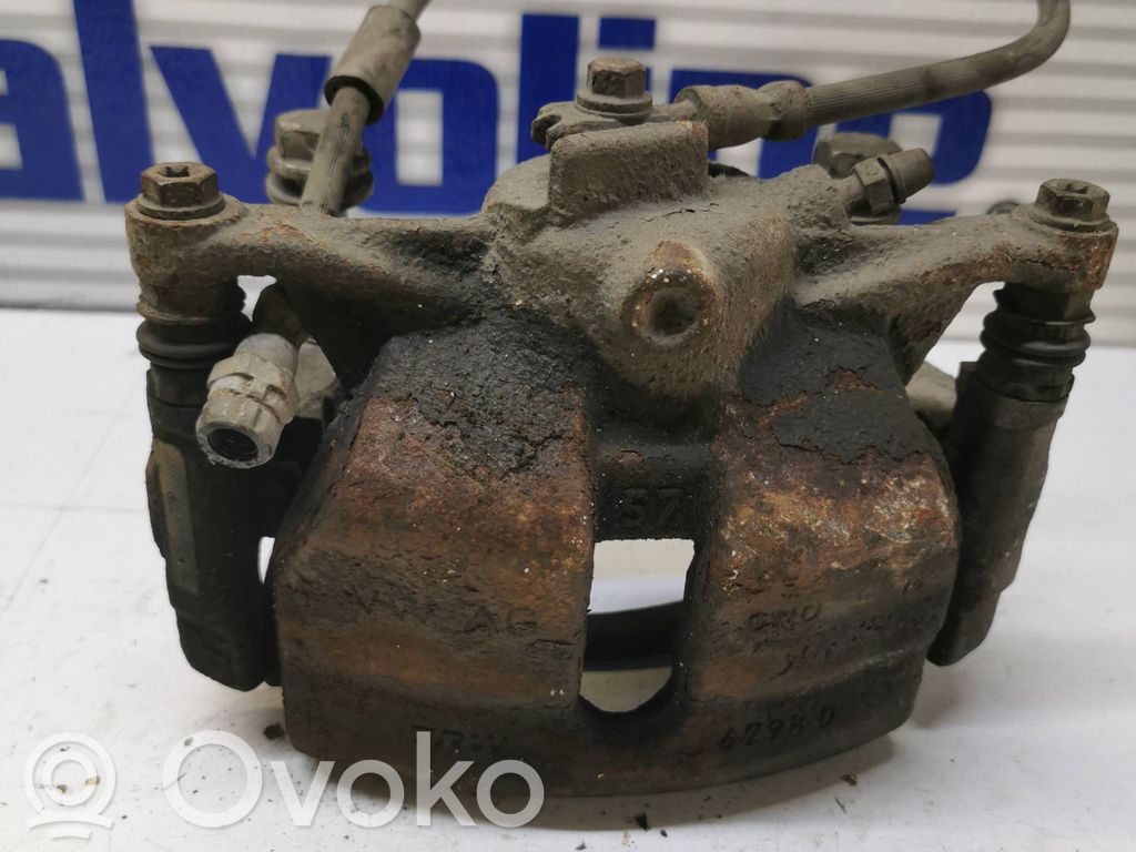 Volkswagen PASSAT B8 Передний суппорт 