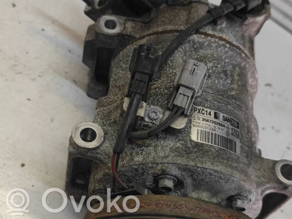 Renault Megane IV Air conditioning (A/C) compressor (pump) 