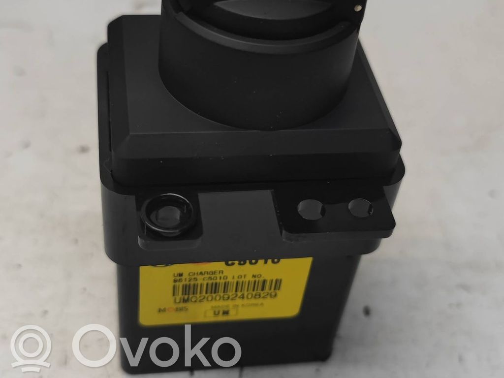 KIA Sportage Enchufe conector USB 