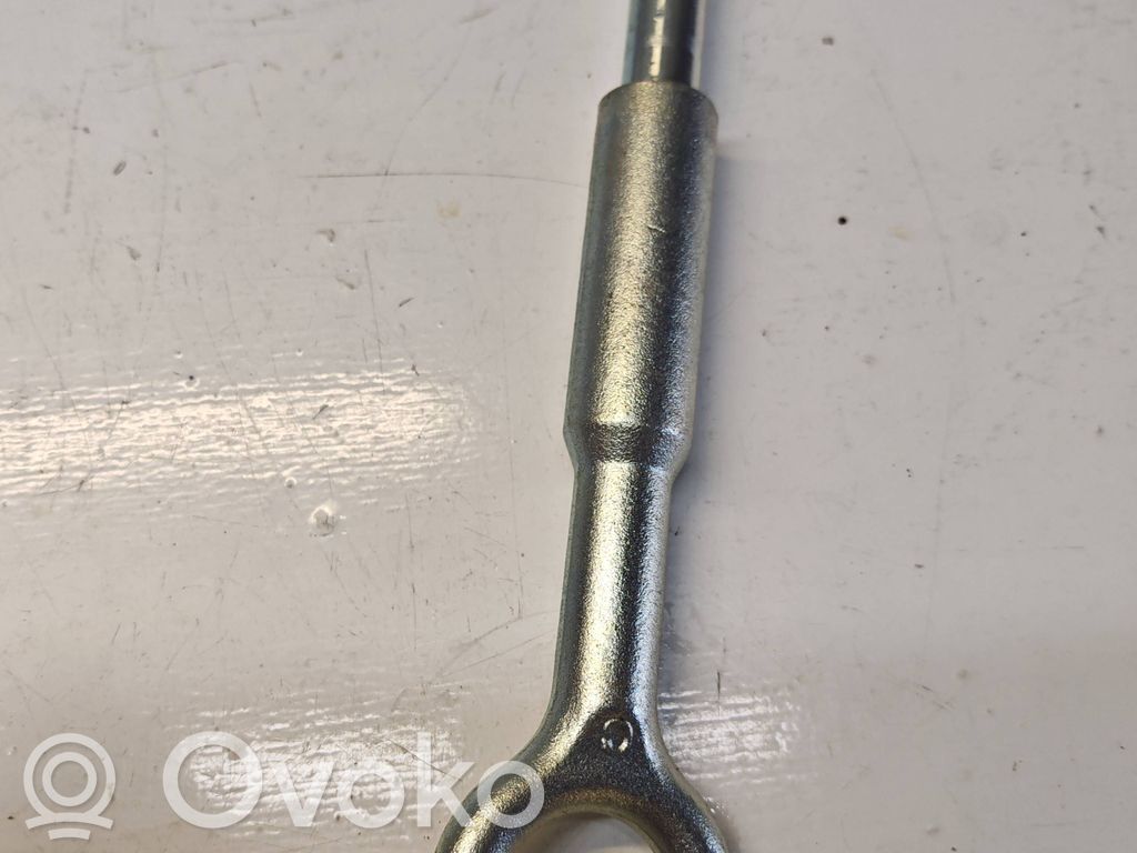 Volvo V40 Cross country Anillo de remolque 