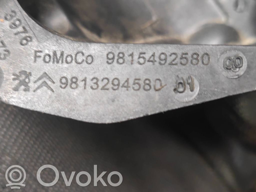 Peugeot 3008 II Engine mounting bracket 