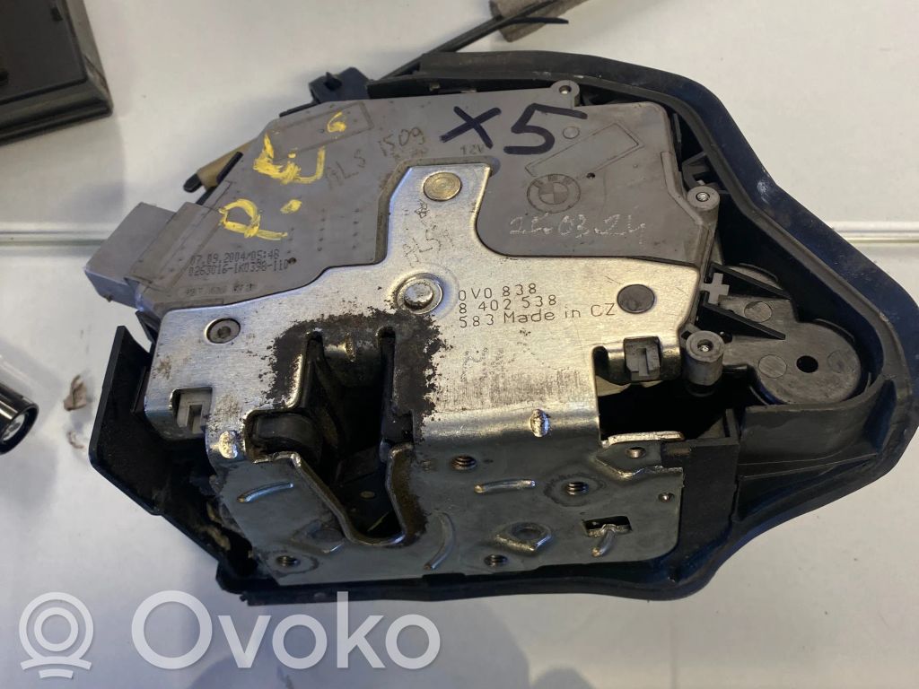 BMW X5 E53 Front door lock 