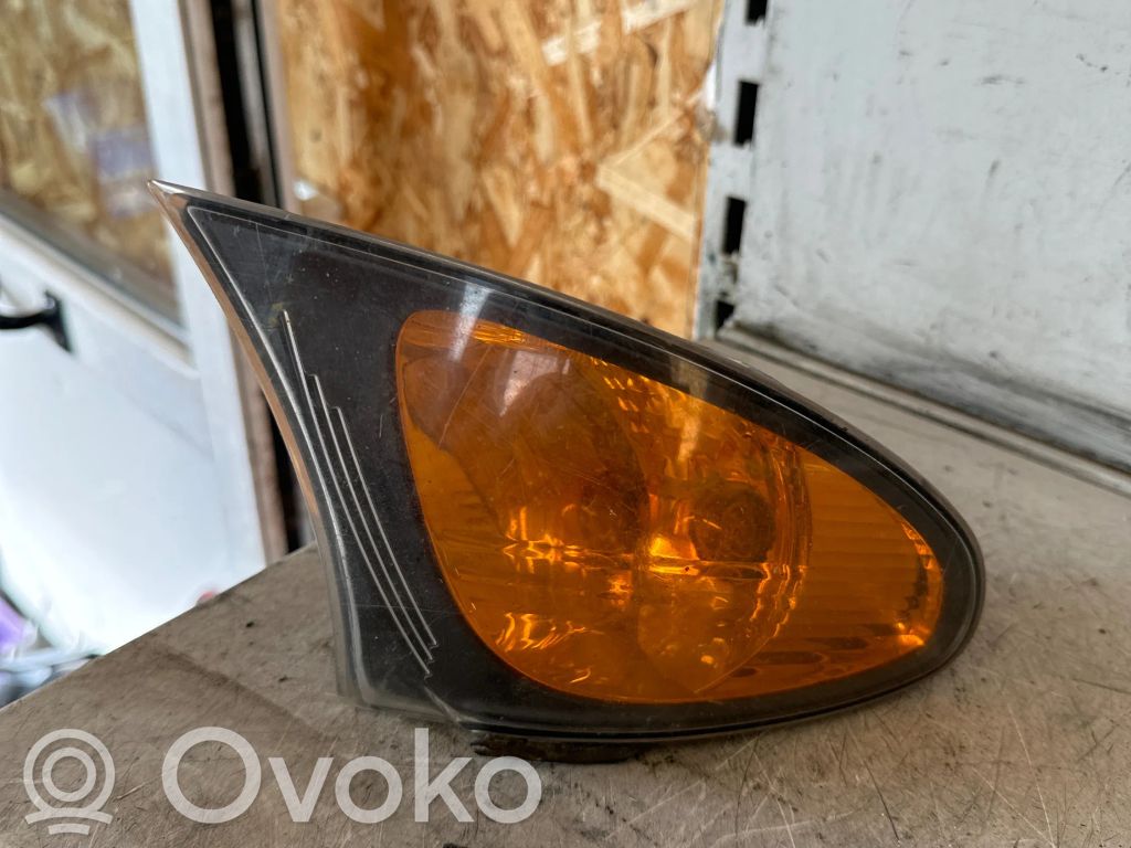 BMW 3 E46 Front indicator light 