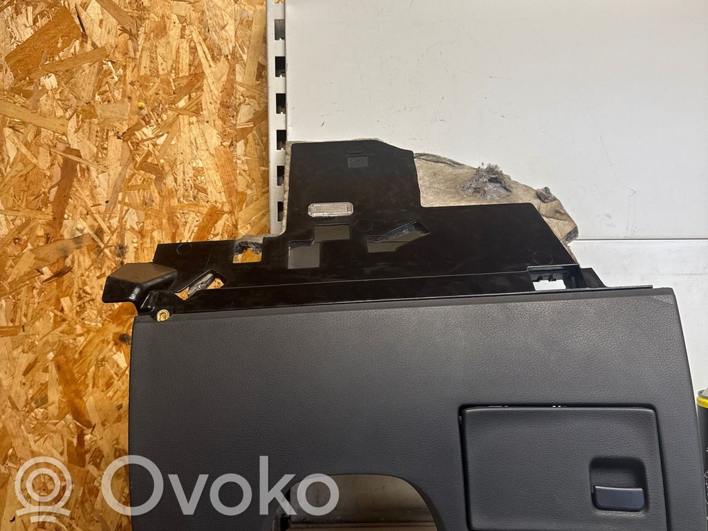 Panelės apdailos skydas (apatinis)   4E1857005B,23112005,07345040400