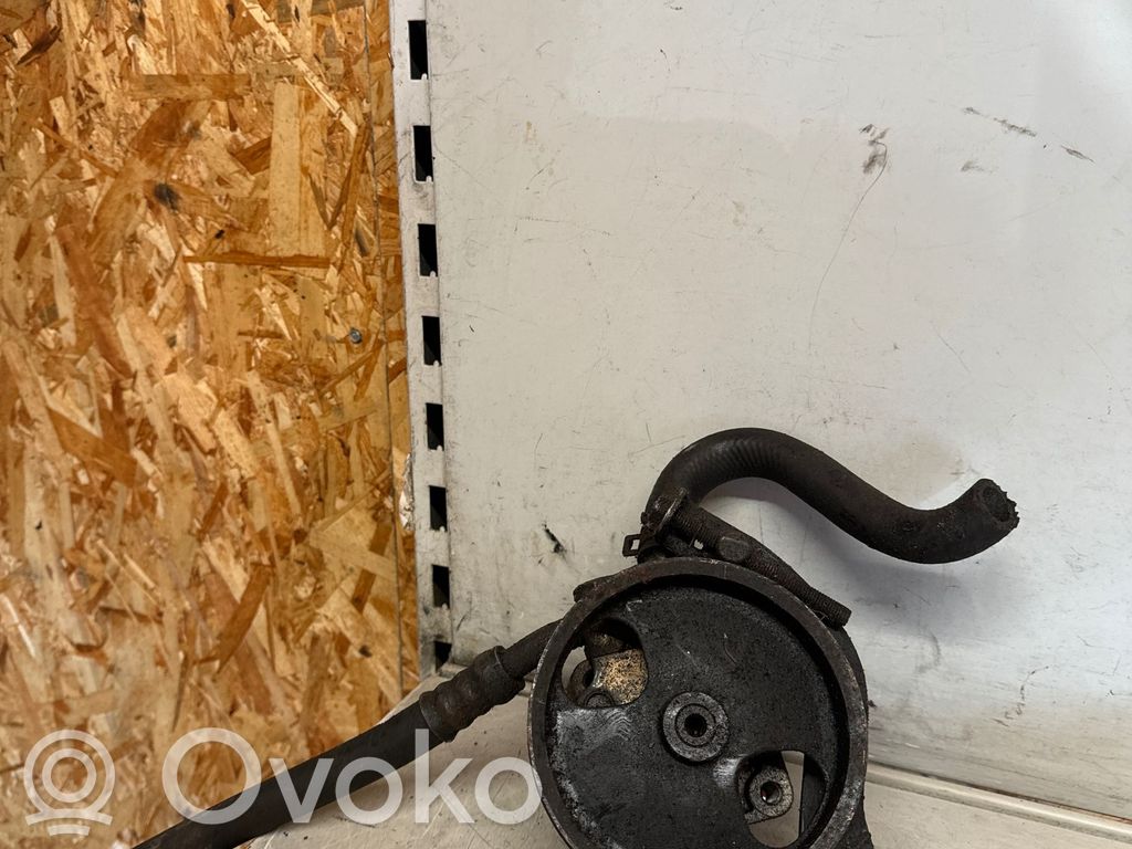 Nissan Primera Power steering pump 