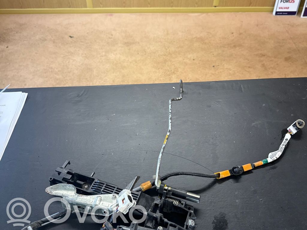 Lexus GS 300 350 430 450H Klamka zewnętrzna drzwi przednich 