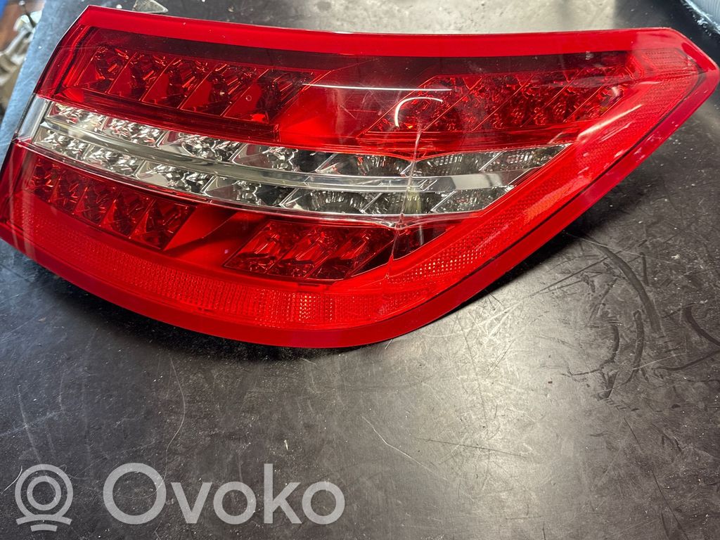 Mercedes-Benz E A207 Lampa tylna 
