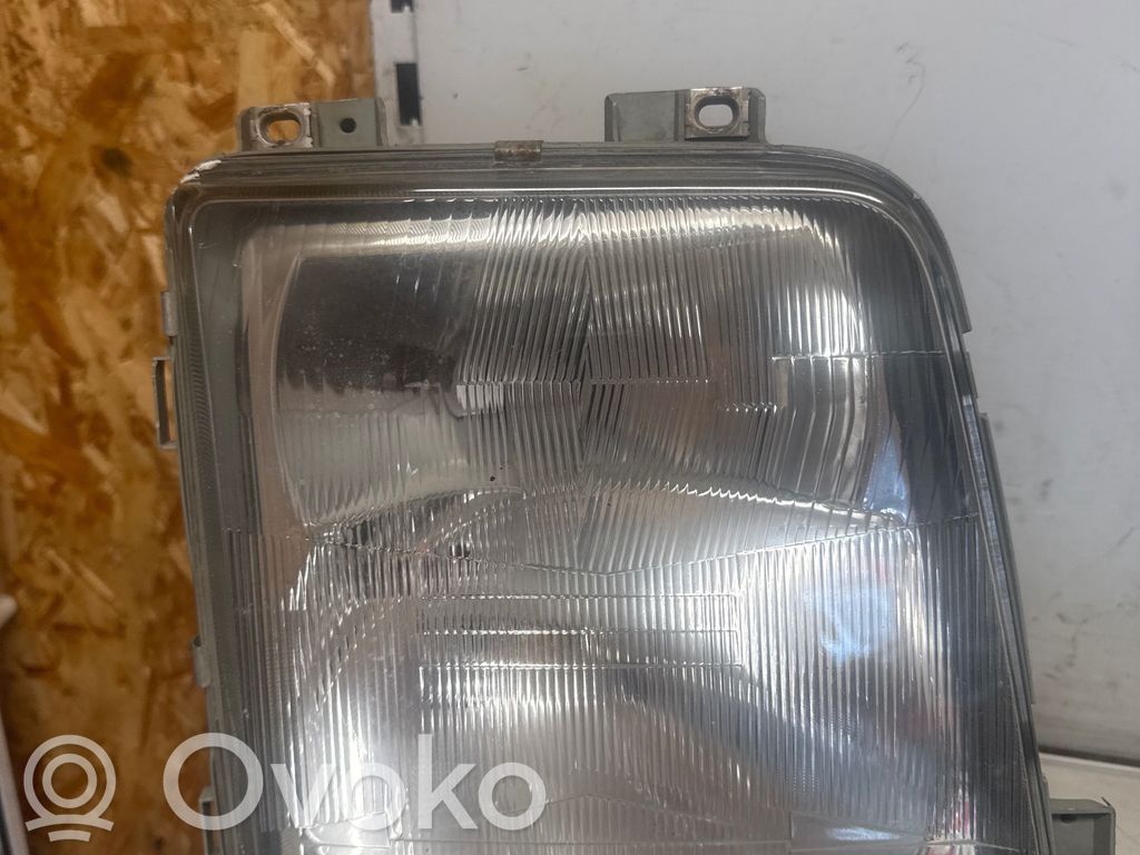 Volkswagen II LT Передняя фара 