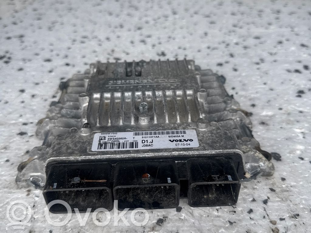 Engine control unit/module ECU   5WS40562AT,31211071AA,SID803AM