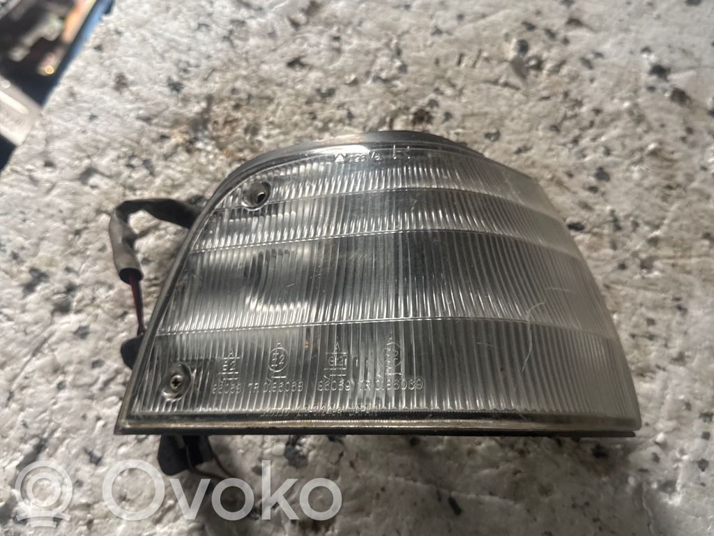 Mazda 323 Nebelscheinwerfer vorne 