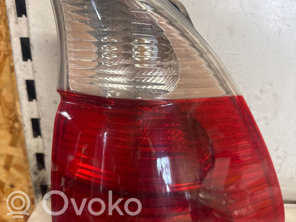 Rear/tail lights