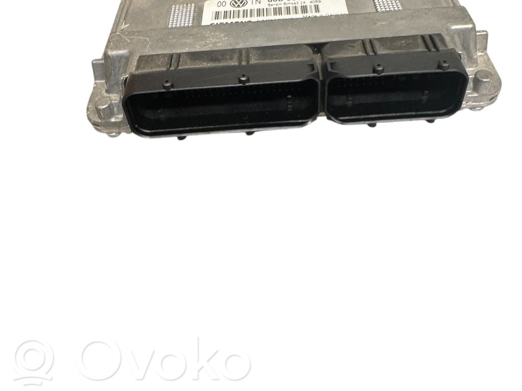 Volkswagen PASSAT B5.5 Engine control unit/module 