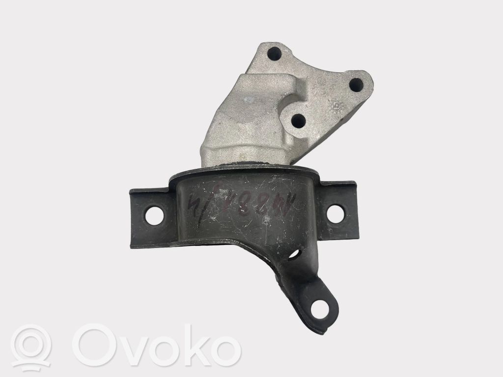 Lancia Ypsilon Engine mount bracket 