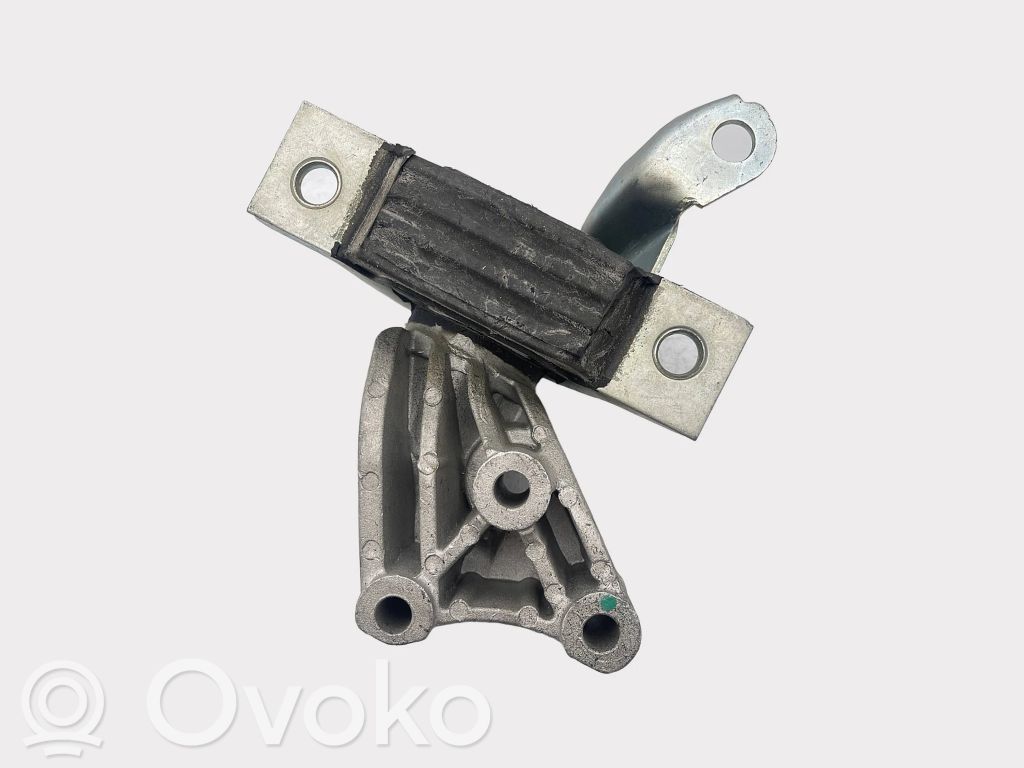 Lancia Musa Engine mount bracket 