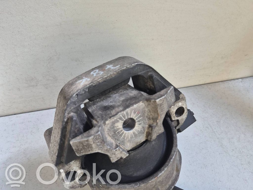 Audi A6 S6 C7 4G Engine mount bracket 