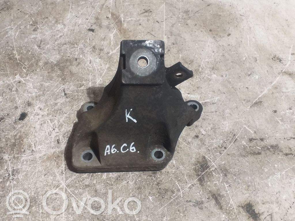 Audi A6 S6 C6 4F Engine mounting bracket 