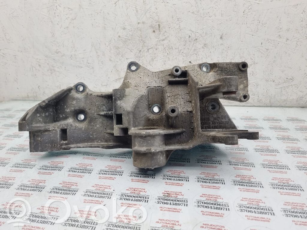 Volkswagen PASSAT B5.5 Generator/alternator bracket 
