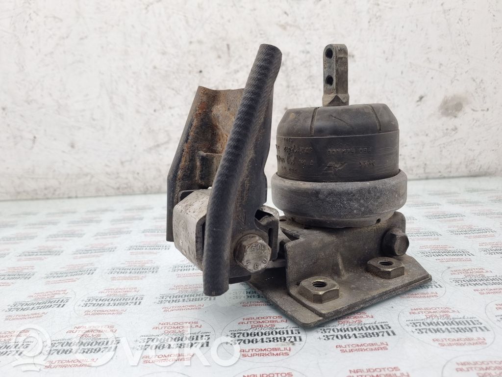 Ford Galaxy Engine mount bracket 