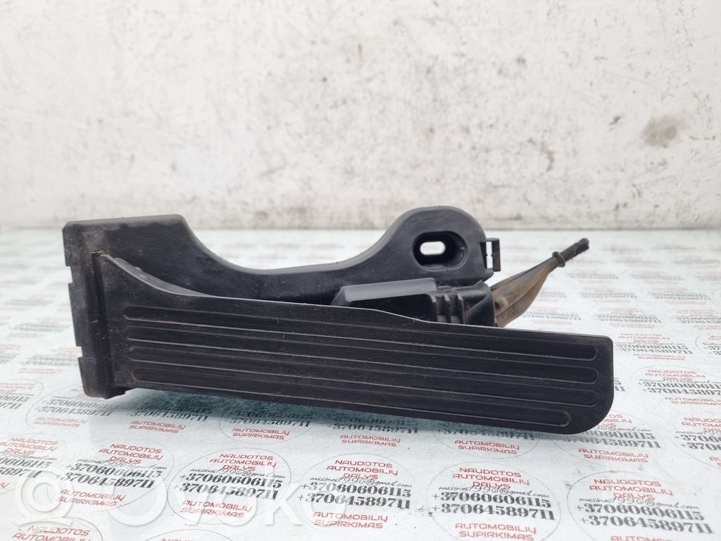 Volkswagen Touran I Accelerator throttle pedal 