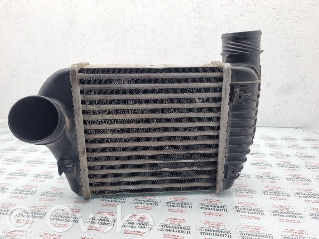 Audi A6 S6 C6 4F Interkūlerio radiatorius 