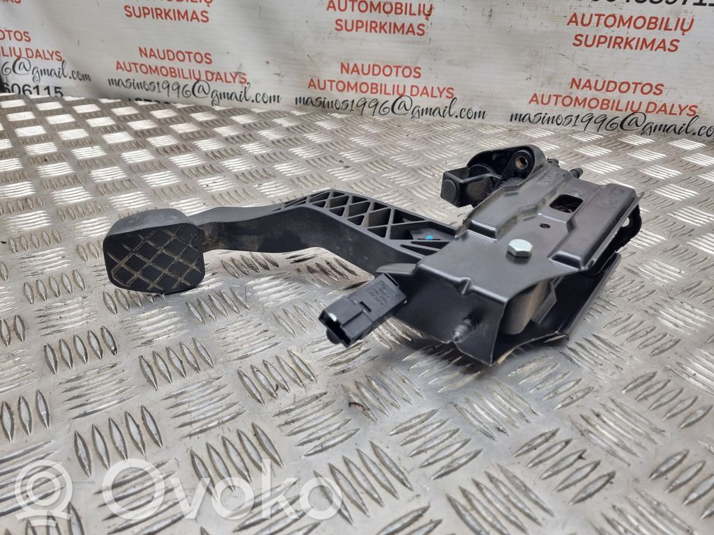 Audi A2 Sajūga pedālis 