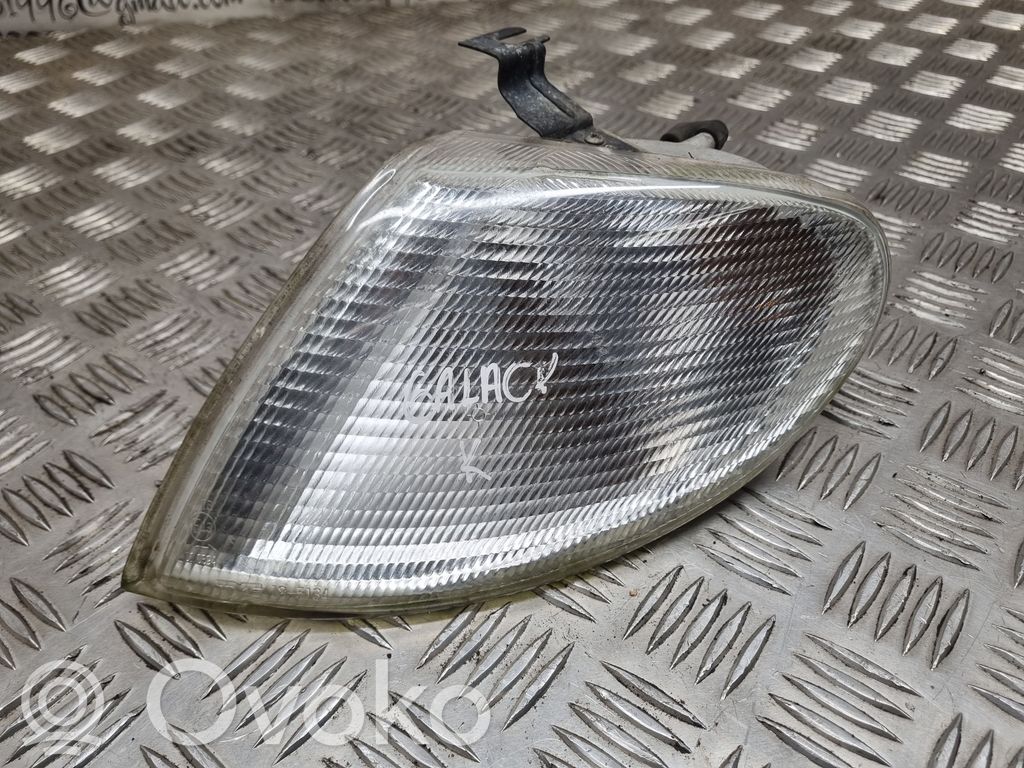 Ford Galaxy Front indicator light 