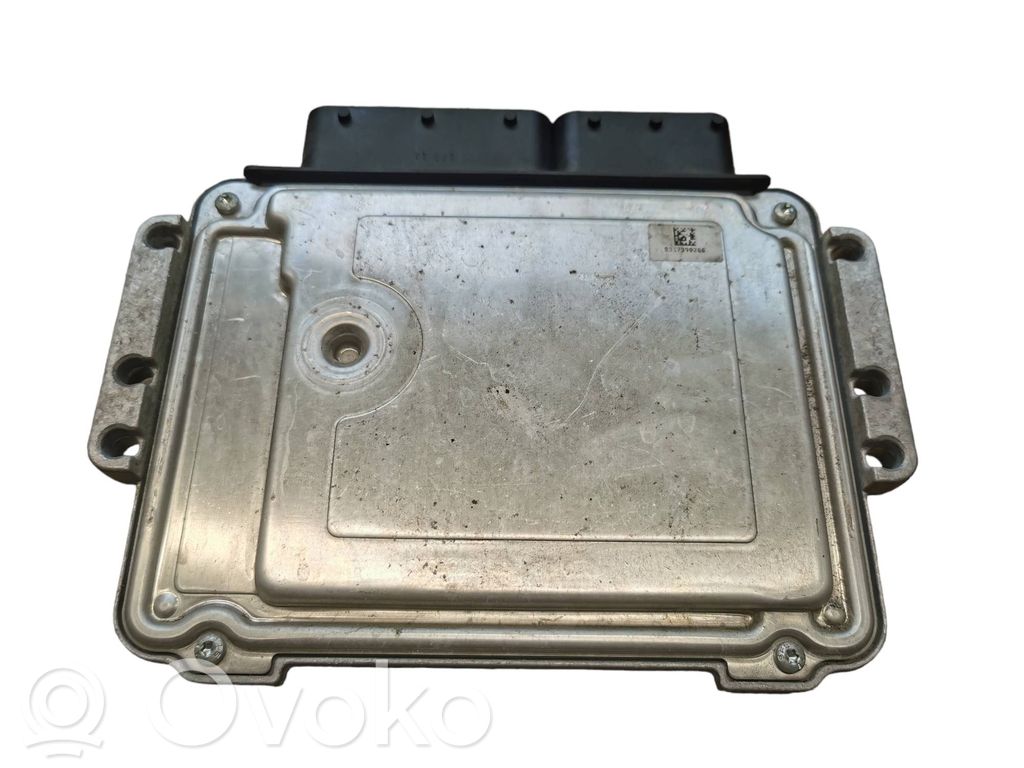 Volvo S60 Engine control unit/module 