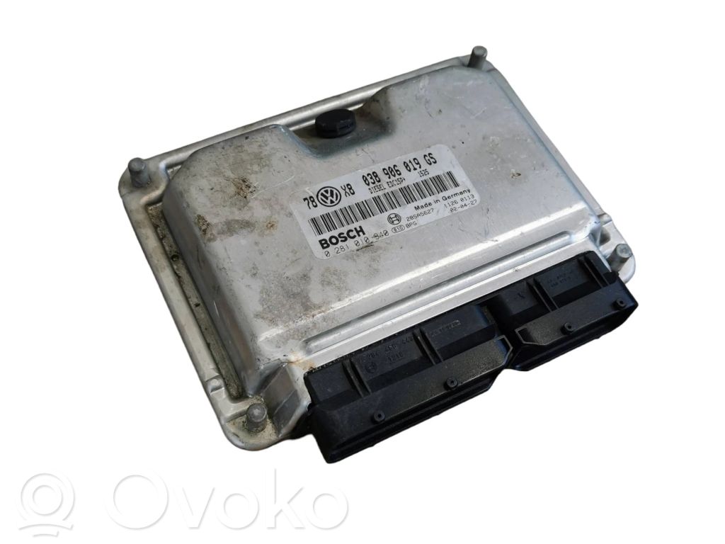 Volkswagen PASSAT B5 Engine control unit/module 