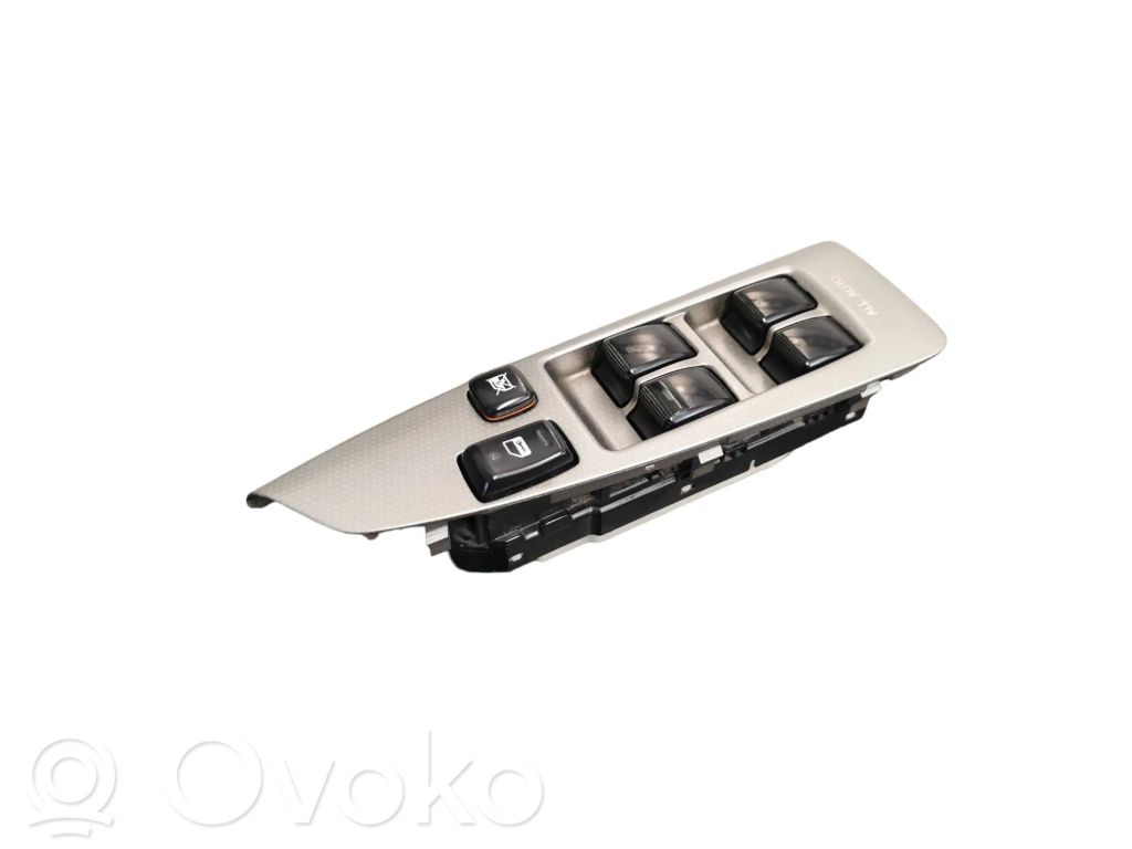 Toyota Corolla Verso E121 Electric window control switch 