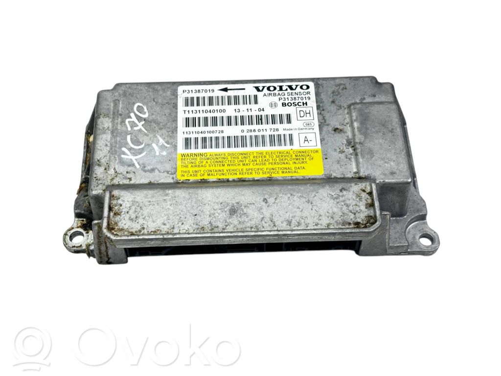 Volvo XC70 Airbag control unit/module 