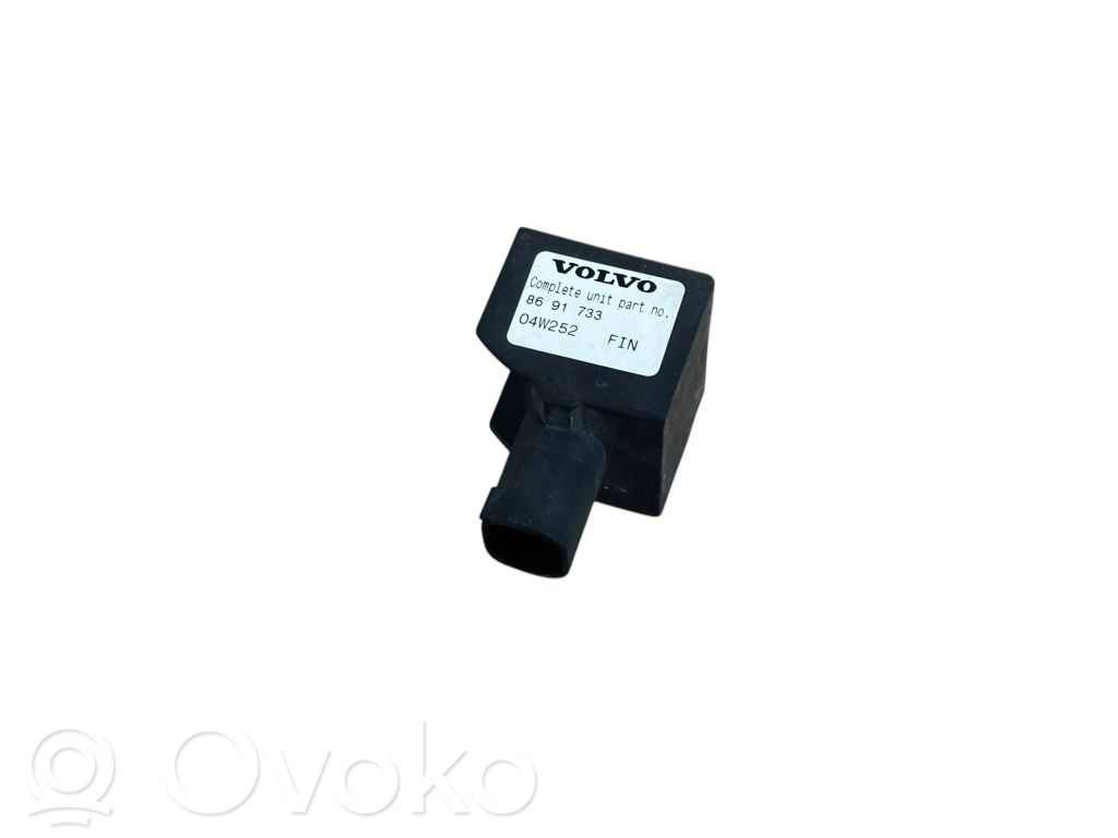Volvo S60 Airbag deployment crash/impact sensor 