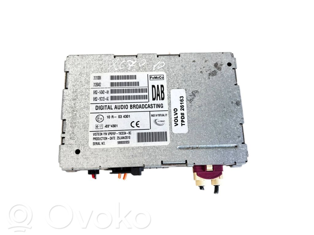 Volvo XC70 Antenna control unit 