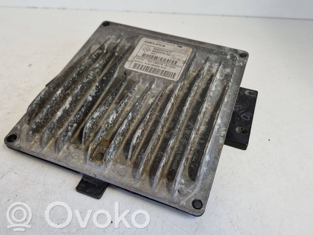 Renault Clio III Engine control unit/module 