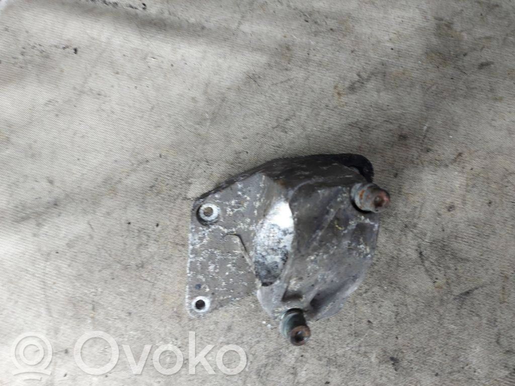 Ford Galaxy Intercooler pipe mounting bracket 