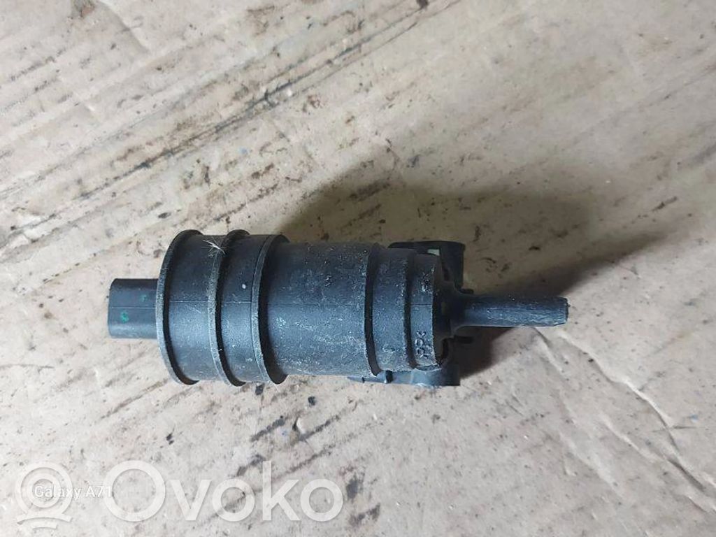 Renault Espace III Windscreen/windshield washer pump 