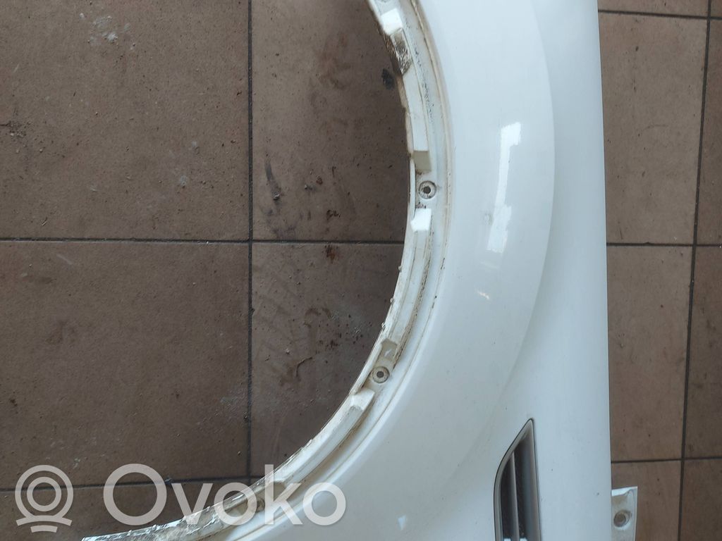 Ford Kuga I Sparnas 